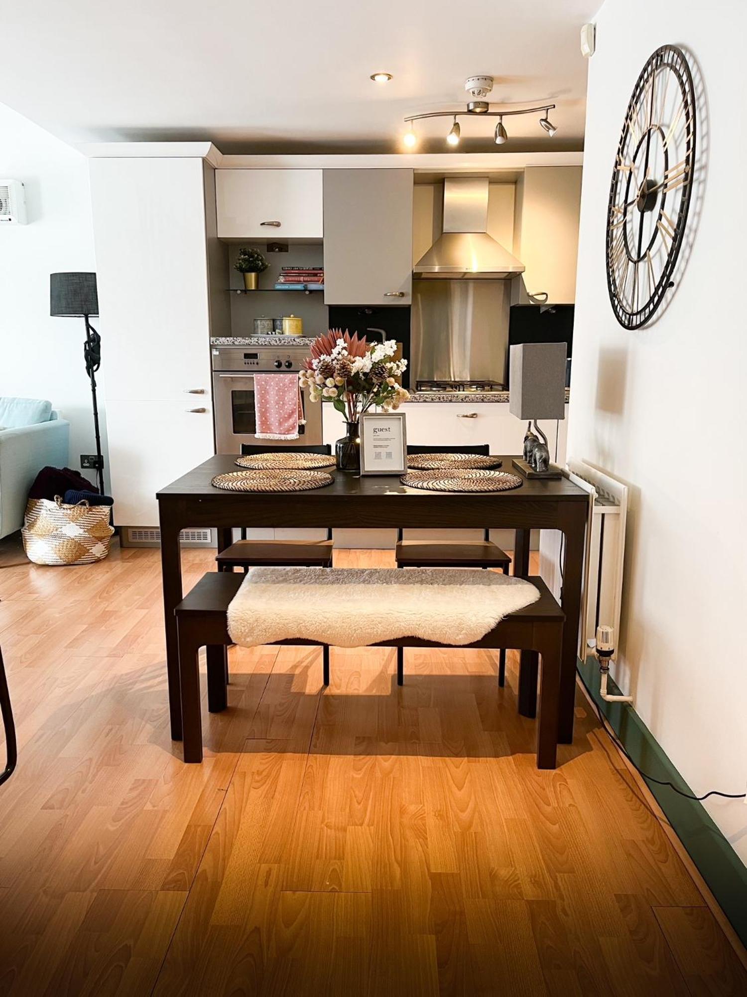 Jungle Escape, City Apartment With Parking & Terrace Chester Exteriör bild